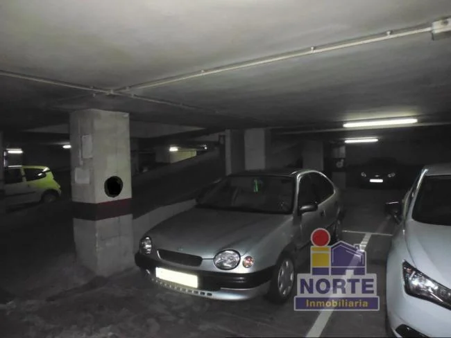 Ensanche parking space, 18 m²