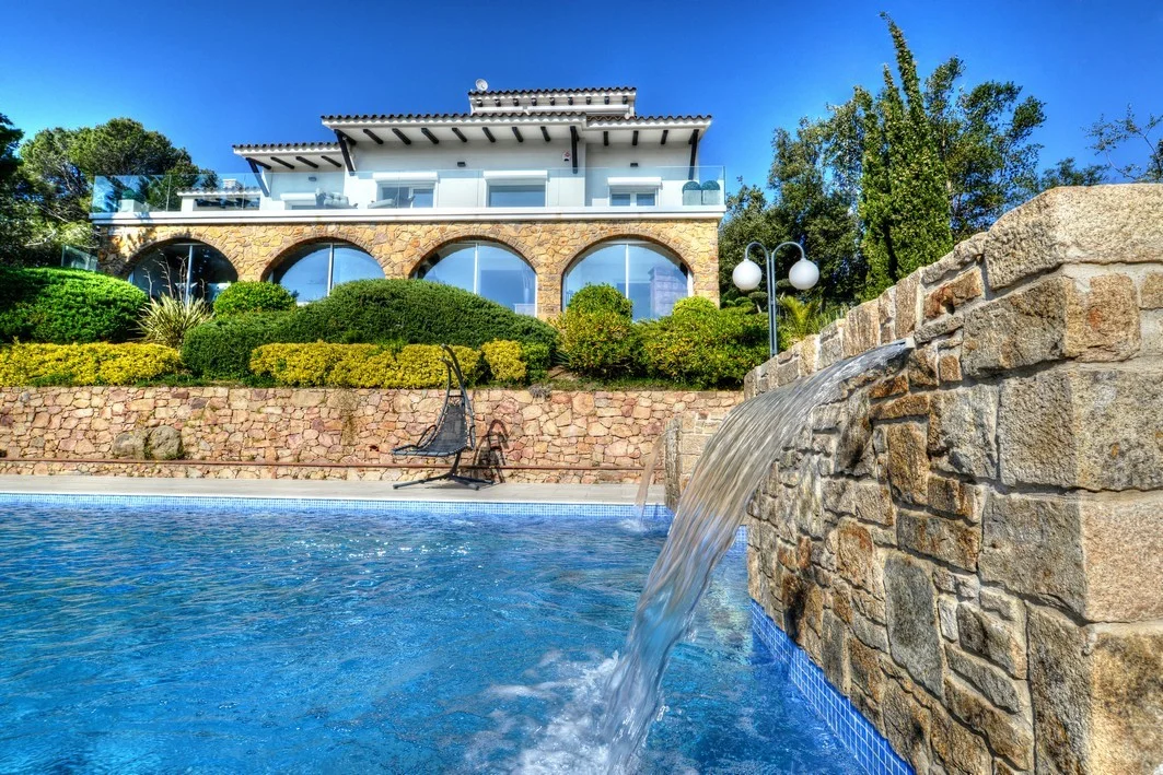 Villa reformada cerca de Palamós, 7 dormitorios