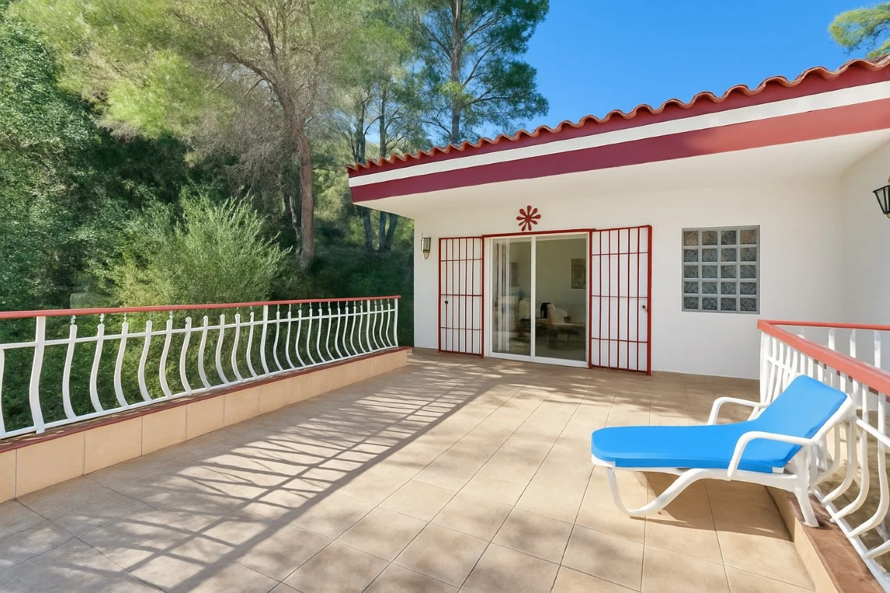 Villa costera cerca de la playa de Rosamar