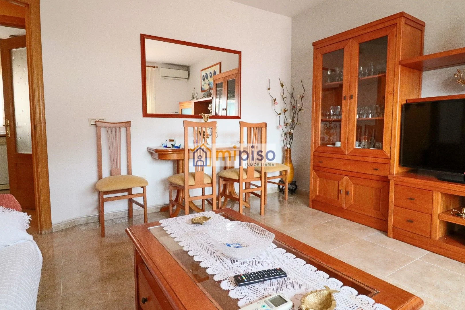 Move-in ready La Adrada flat, terrace