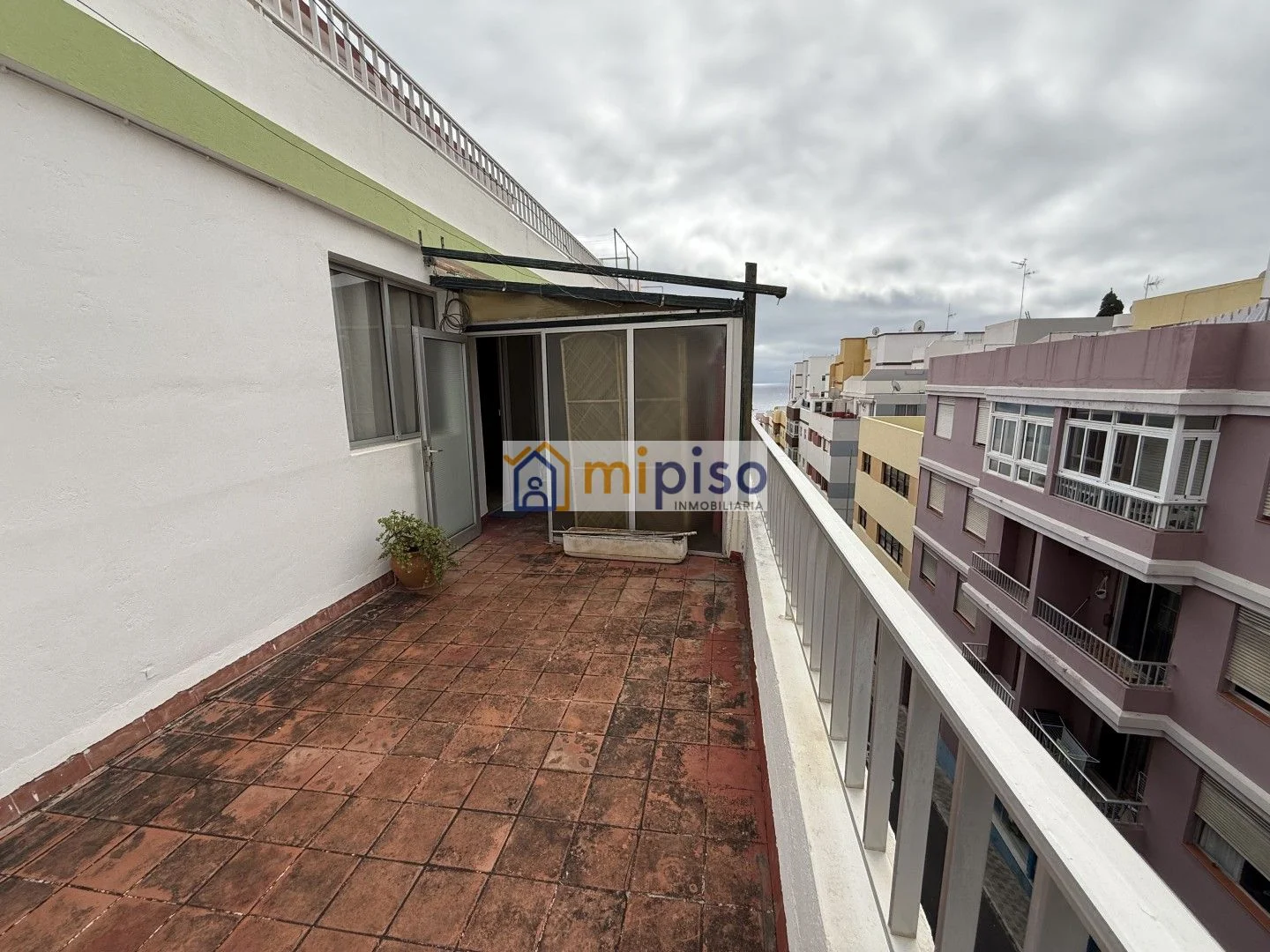 Exterior flat with terrace and garage