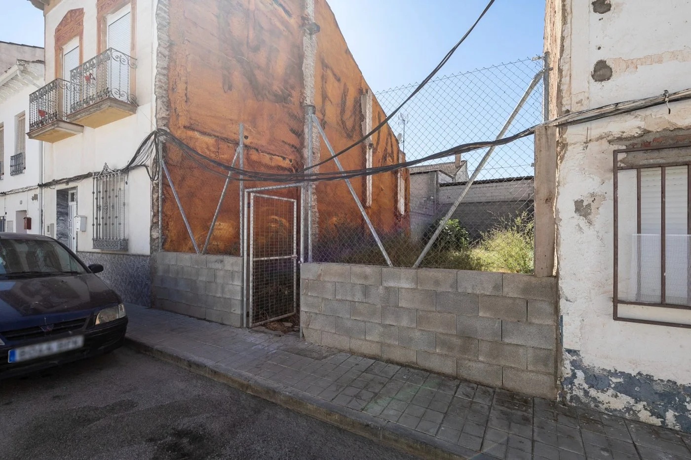Central urban plot, 121 m²