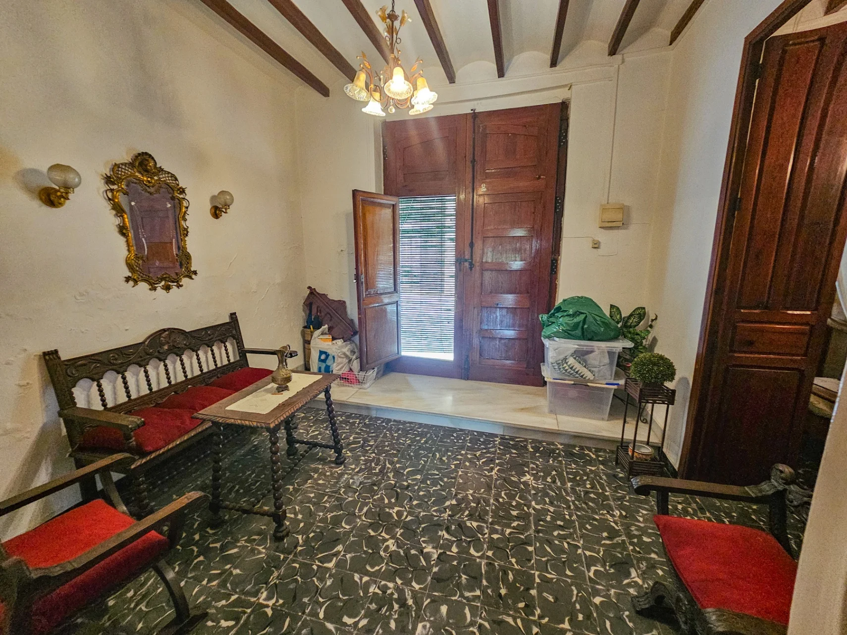 Casa de pueblo de dos plantas en Sagra