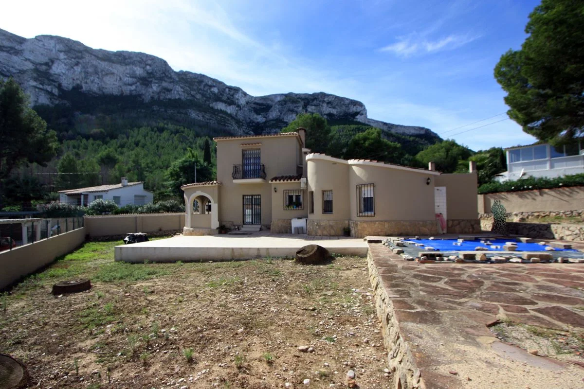 Renovated villa near Dénia, four bedrooms