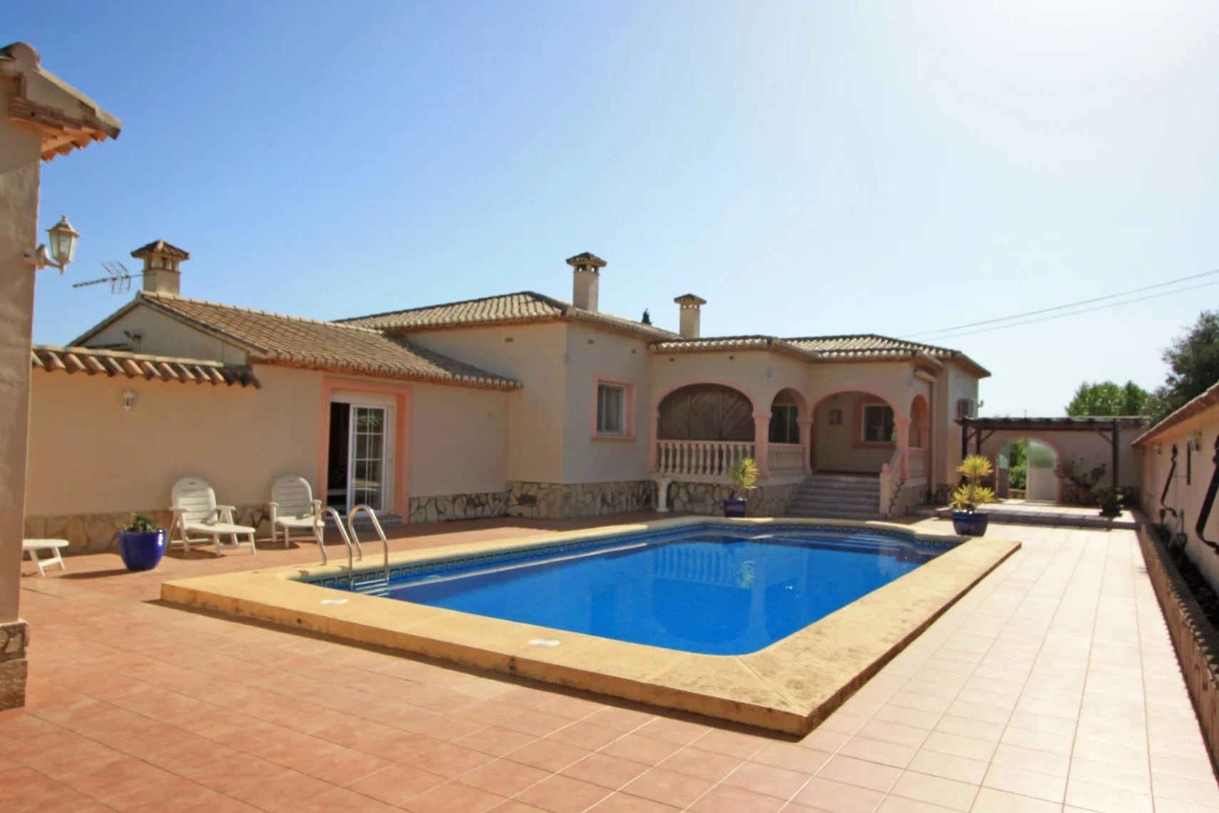Private villa near Jalón, pool
