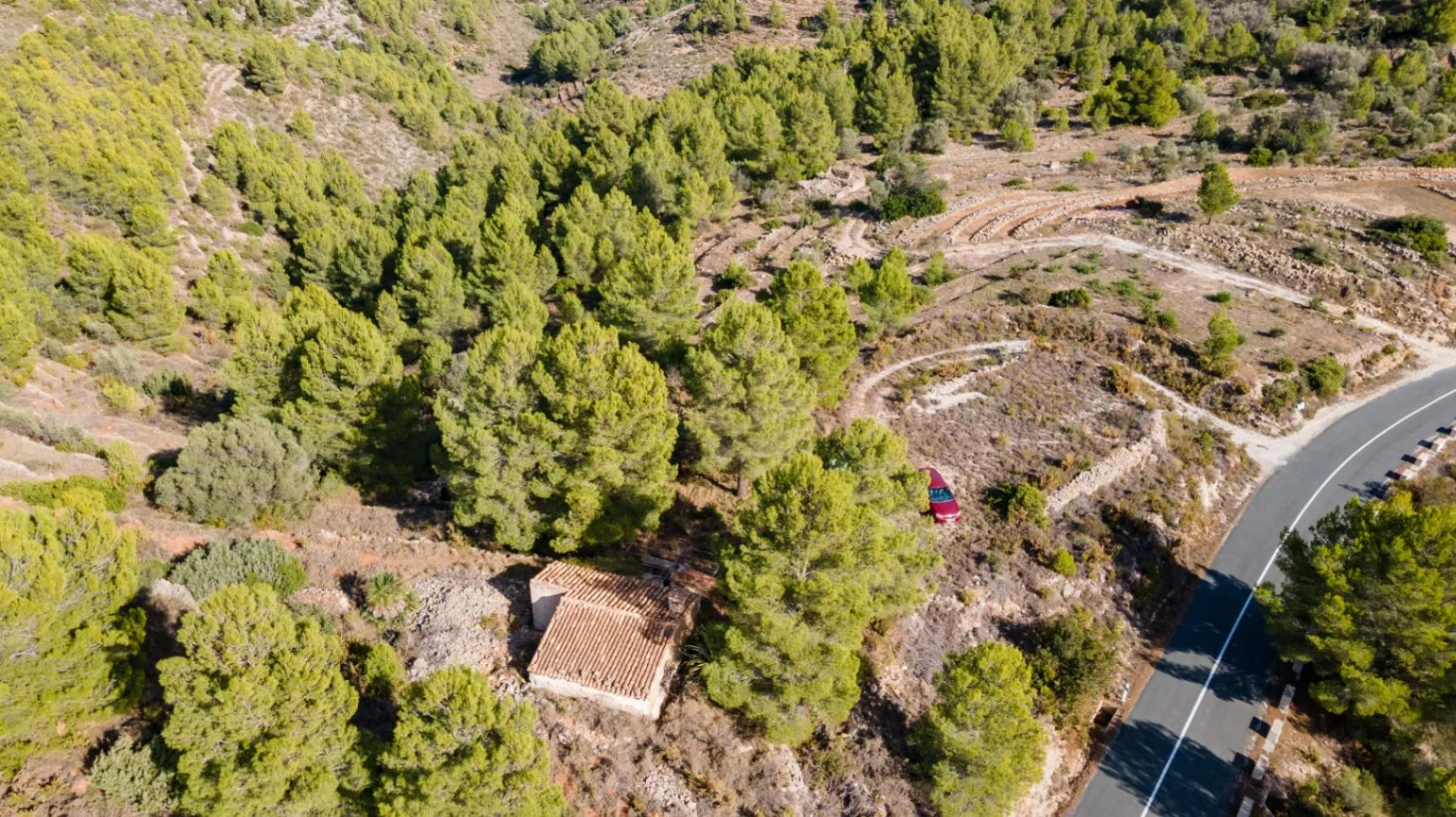 Private coastal-view plot with 26,590 m²