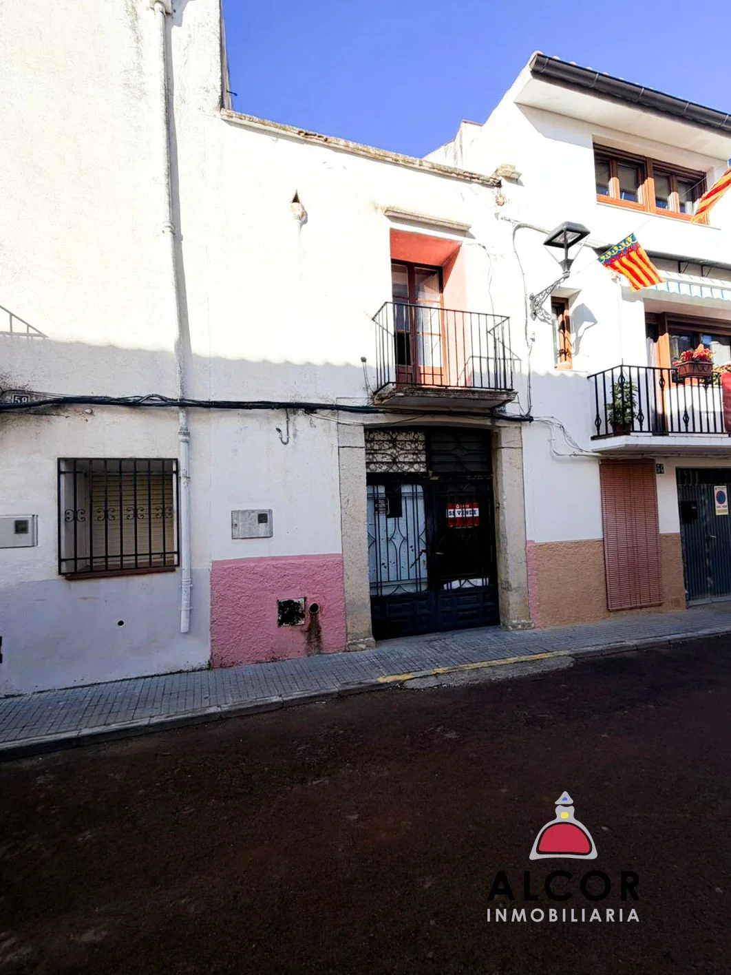 Central townhouse renovation, 181 m² usable