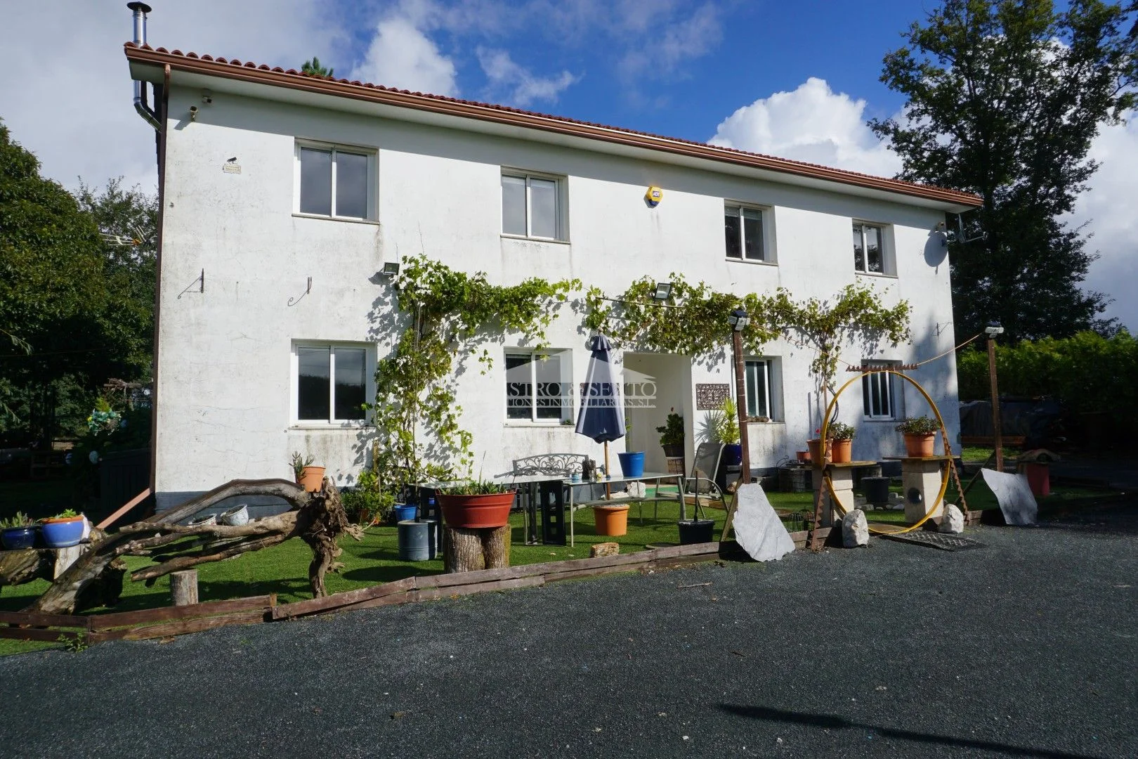 Large house in Nogueira, 4 bedrooms
