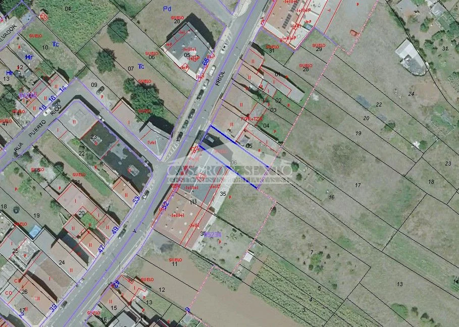 Terreno urbano con parte rústica en Melide