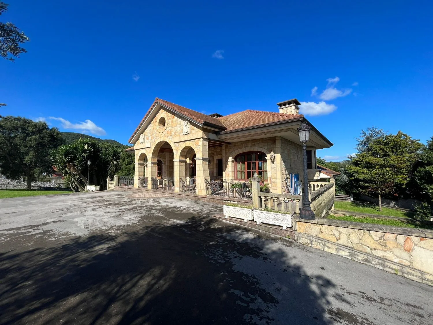 Large Soano chalet with expansion potential