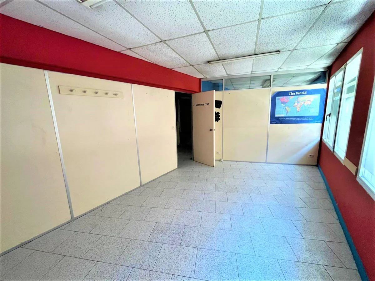Local comercial céntrico de 200 m² en Basauri