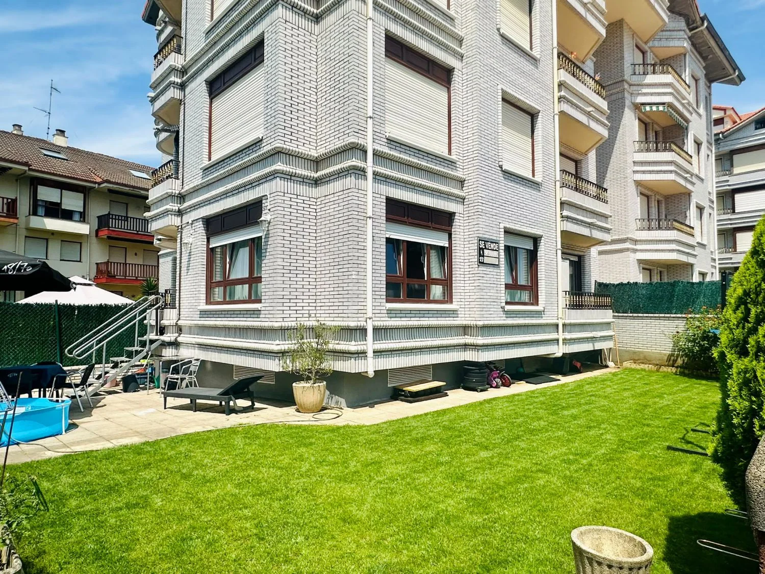 Piso céntrico en Noja con jardín de 150 m²