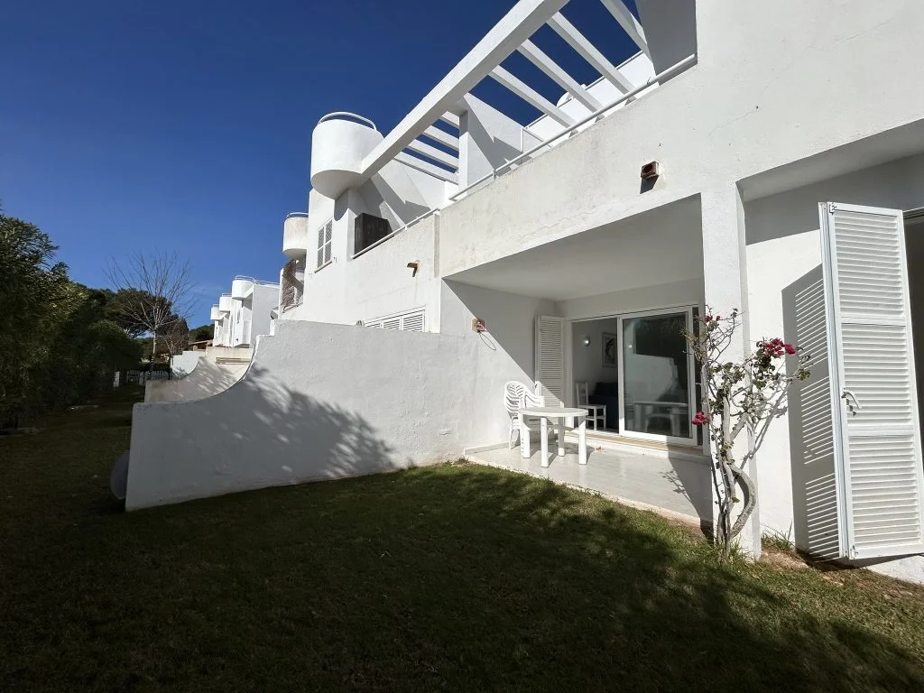 Apartamento con jardín cerca de Son Xoriguer