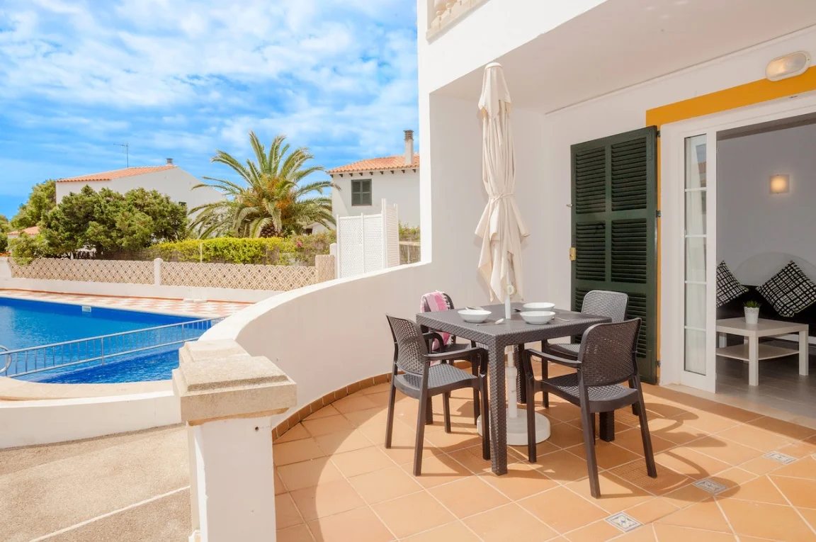 Renovated Cala en Bosc apartment