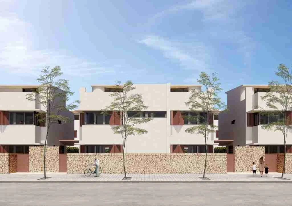 Four-bedroom chalet development near beach