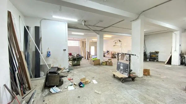 Local comercial en planta baja de 215 m²