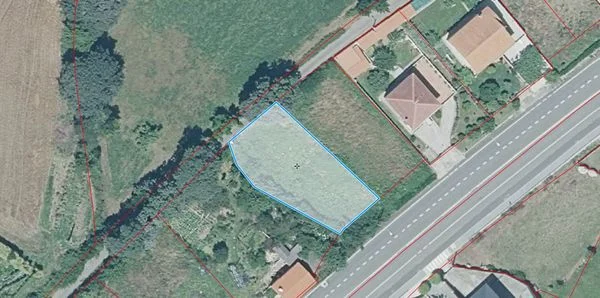 Parcela urbana de 659 m² cerca de Arteixo