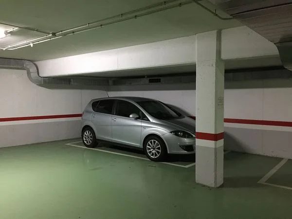 Garage space near Sabón industrial estate