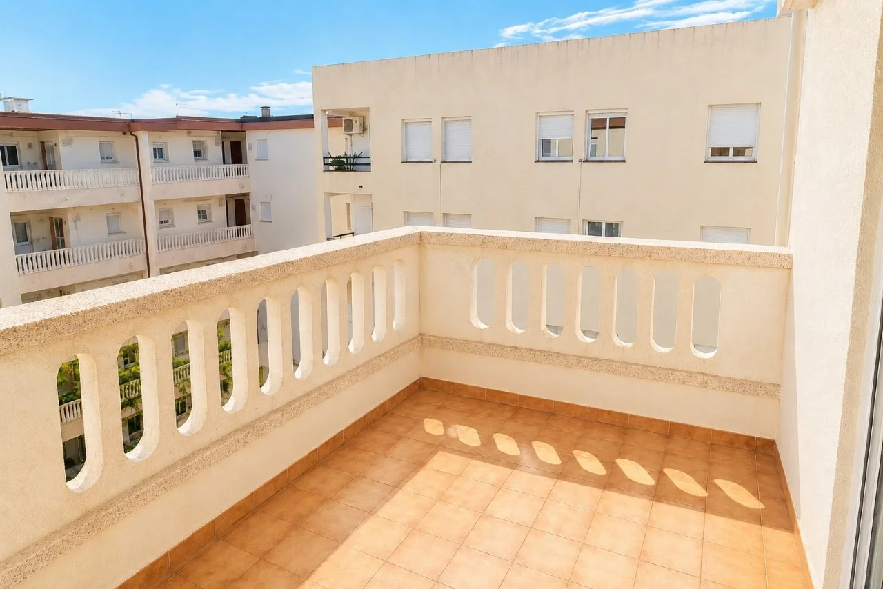 Piso para reformar en Cubelles, un dormitorio