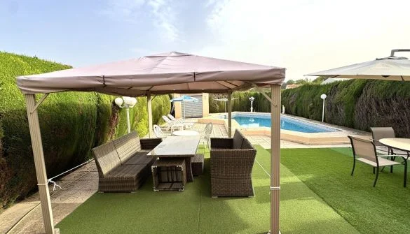 Chalet con piscina privada en Finca Barrina
