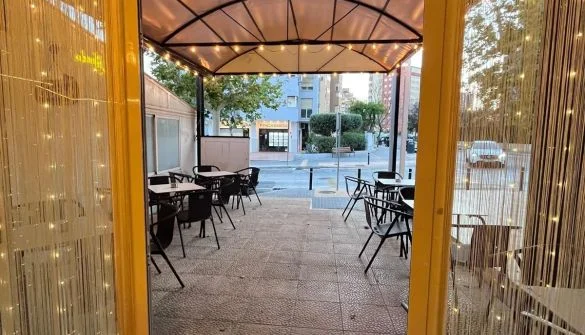 Negocio de bar en funcionamiento en Benidorm