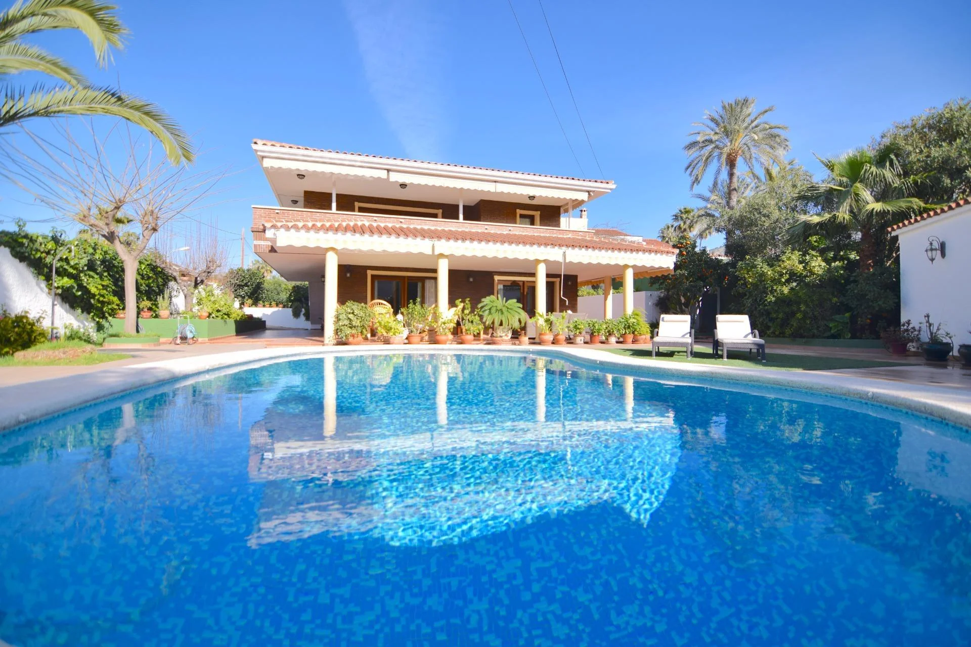 Villa de lujo de cinco dormitorios en Rocas Blancas