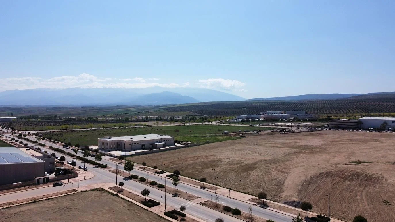 Suelo industrial en Escúzar, 5.260 m²