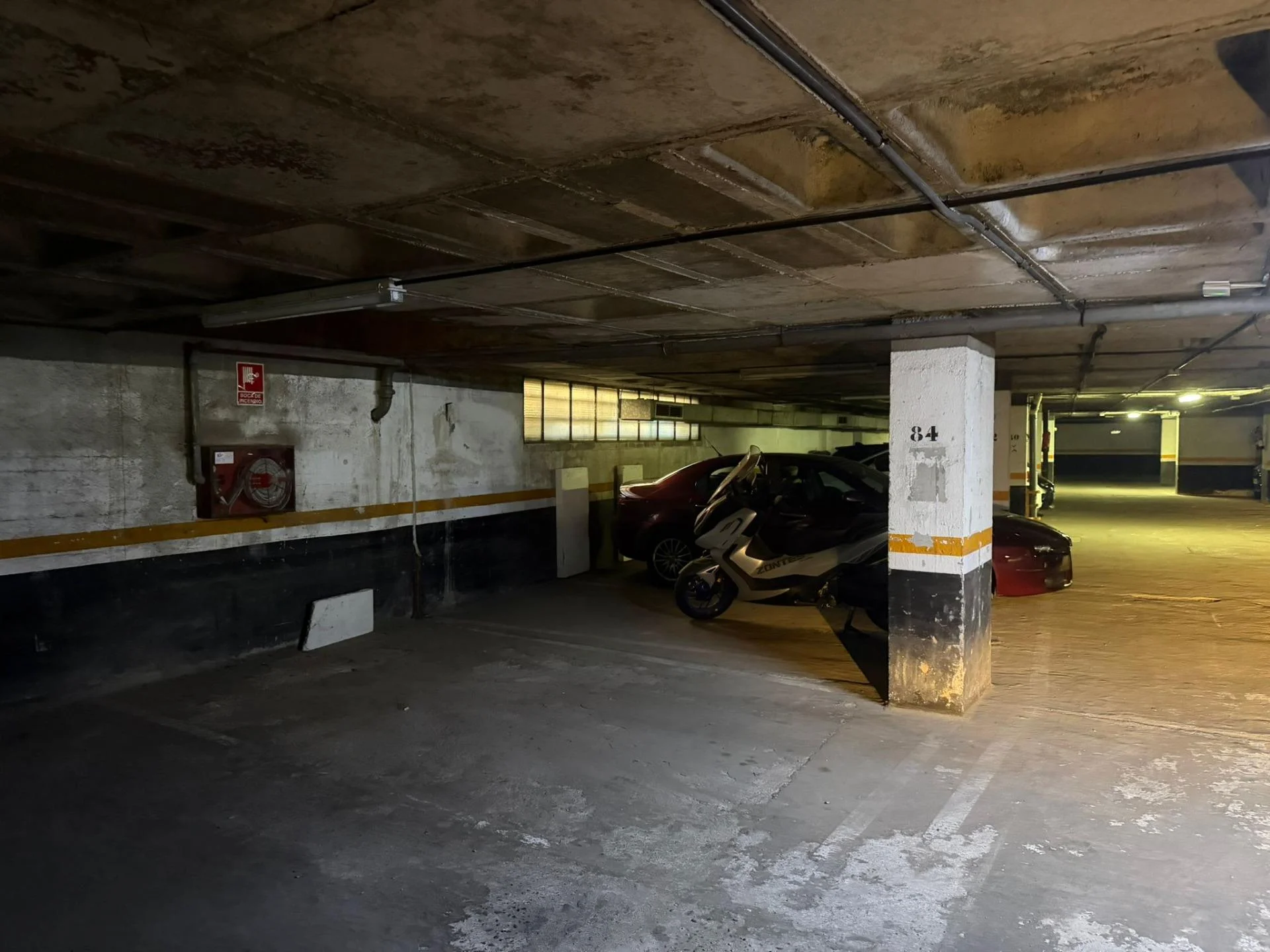 Madrid parking space, 25 m²