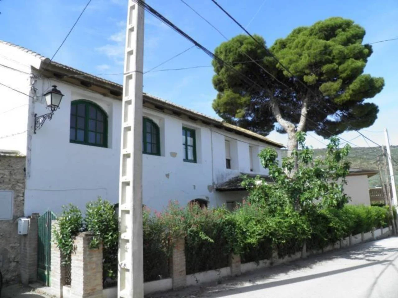 Large Salar house, three dwellings