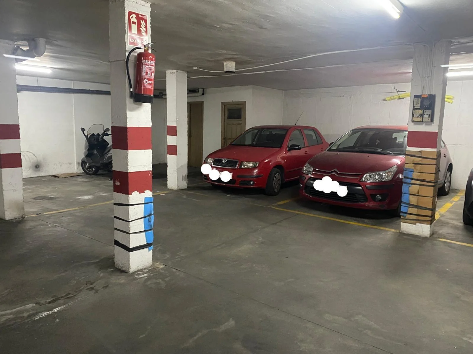 Small-car garage near law faculty