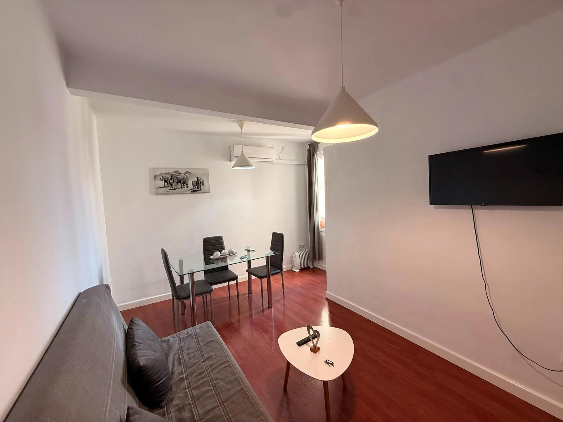 Central Córdoba flat, two-bedroom investment