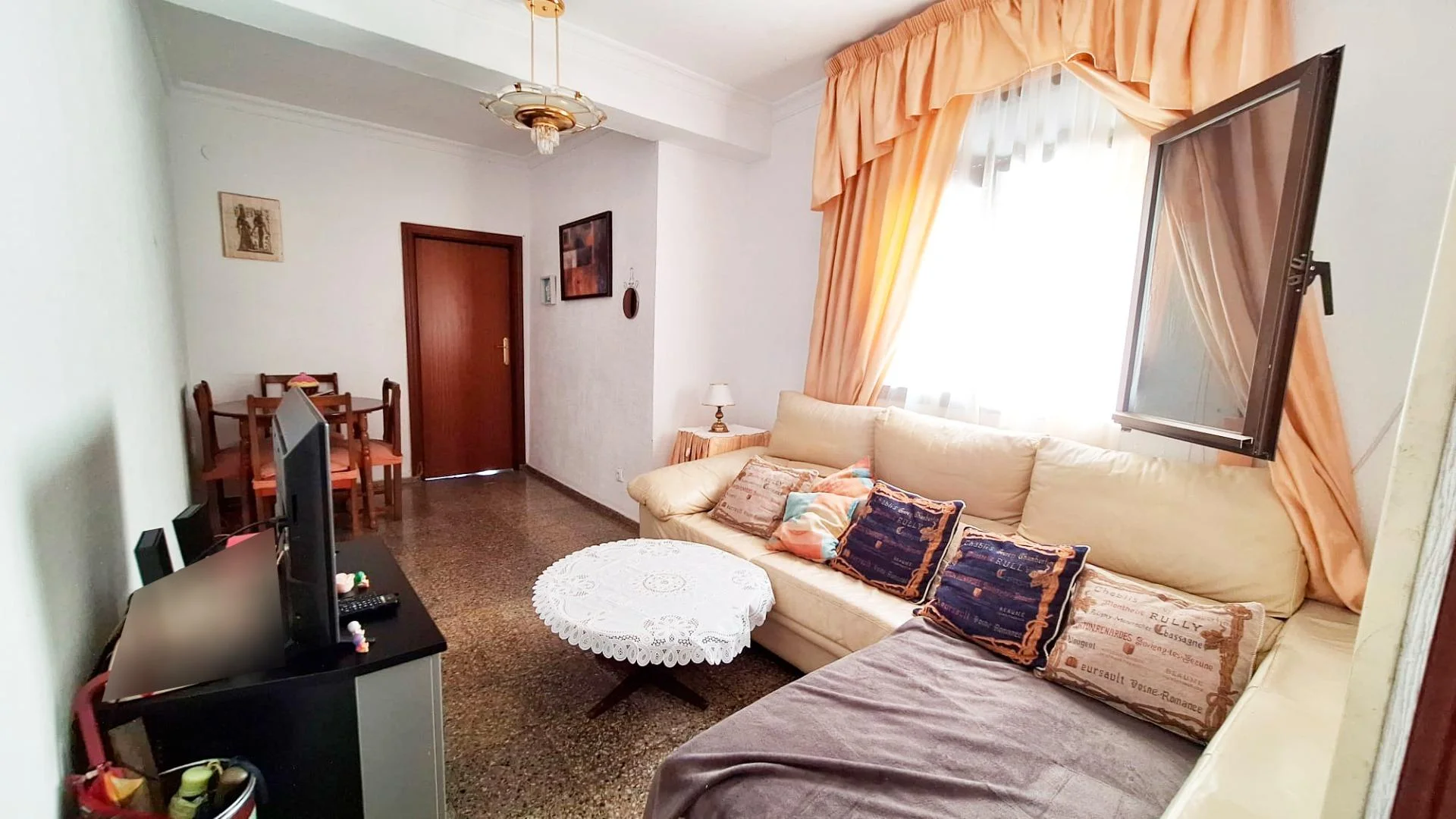 Tenanted Córdoba flat near universities