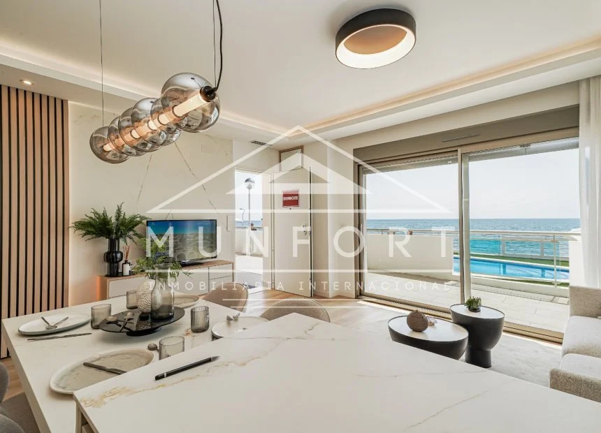 Apartamento en primera línea con 2 dormitorios