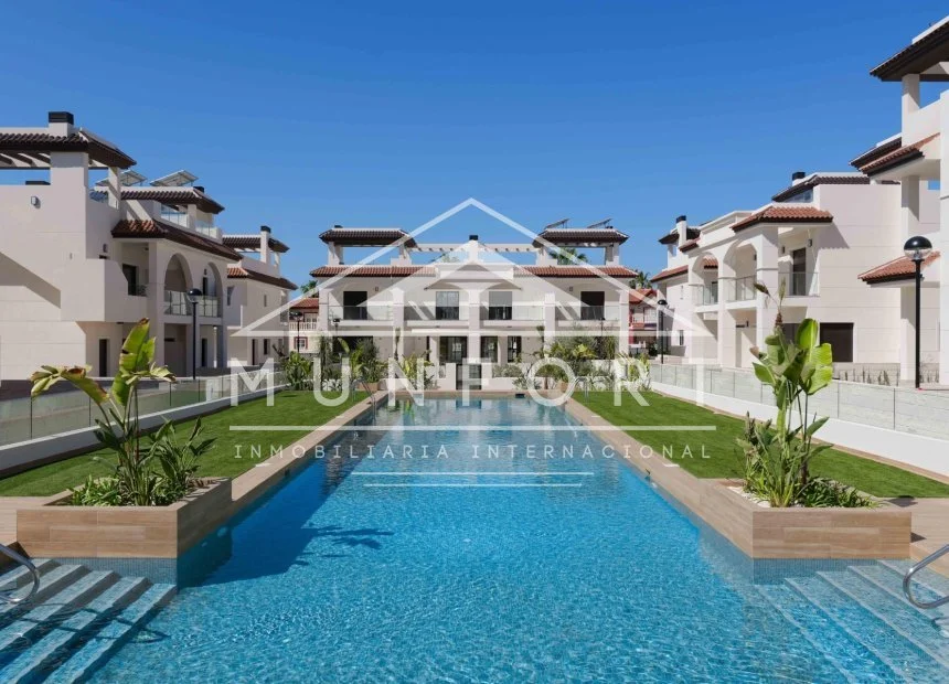 Bungalow de tres dormitorios con jardín privado