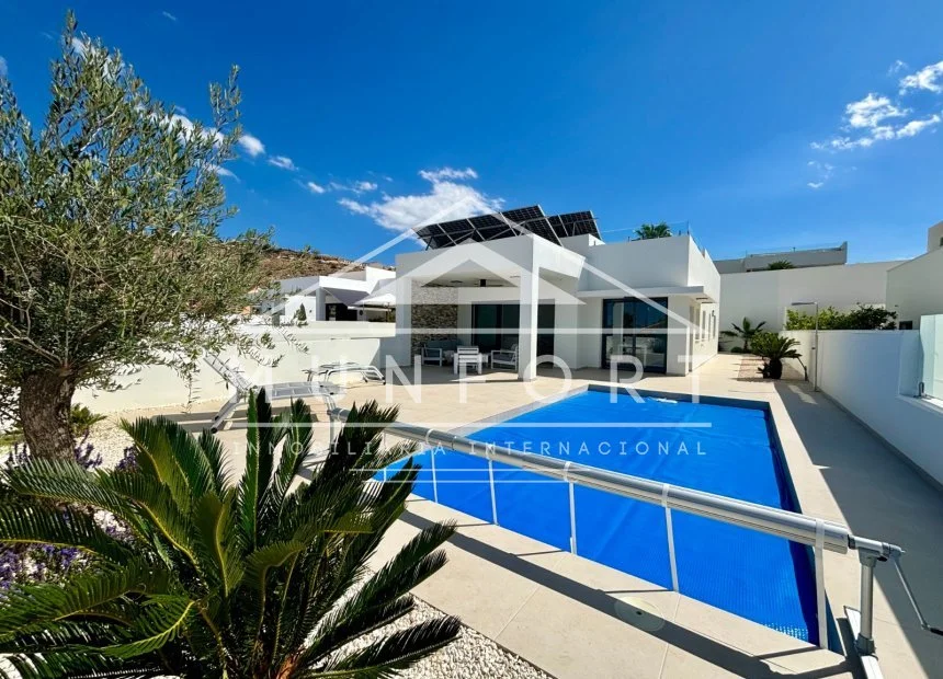 Villa con piscina privada en Rojales, 3 dormitorios