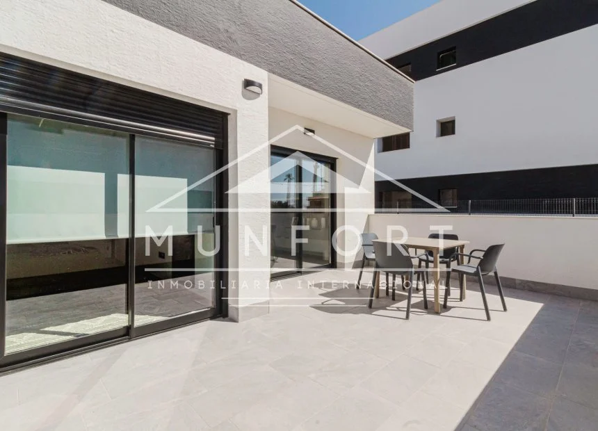 Apartamento nuevo de dos dormitorios en El Raso
