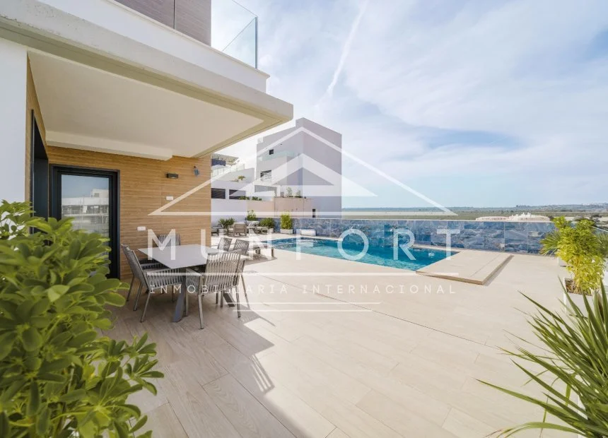 Chalet nuevo con piscina privada