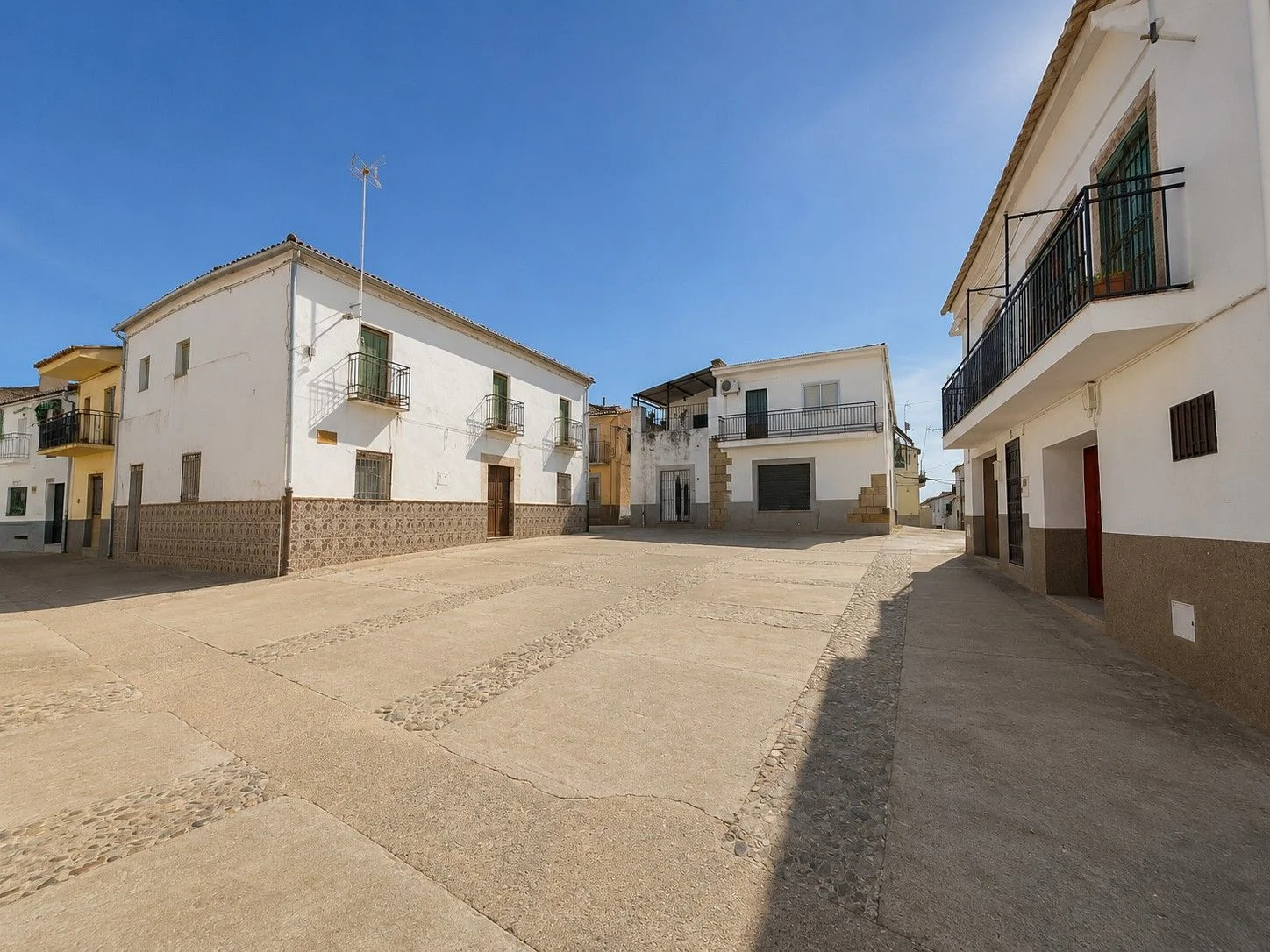 Casas de Millán renovation house, 4 bedrooms