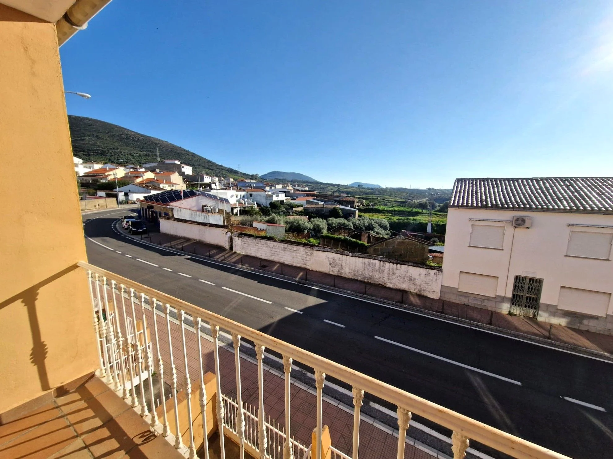Cañaveral townhouse with renovation potential