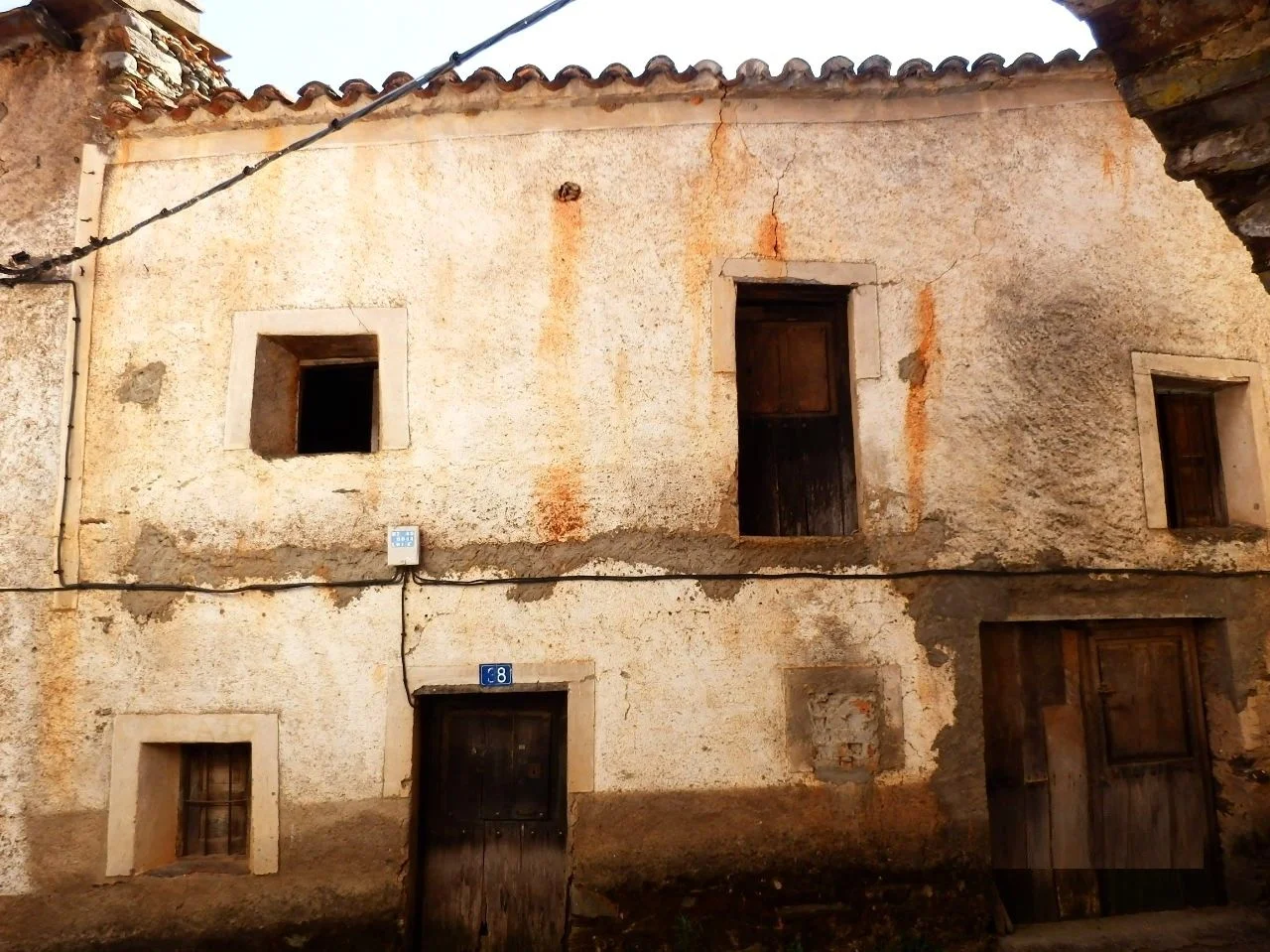 Casa de tres dormitorios para reformar