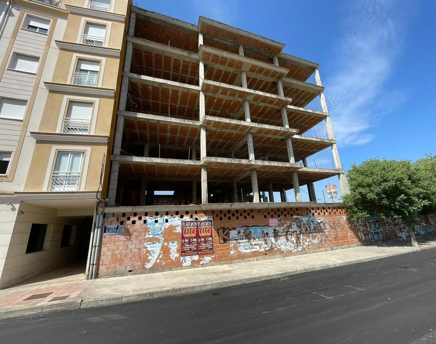 Coria development near hospital, 433 m²