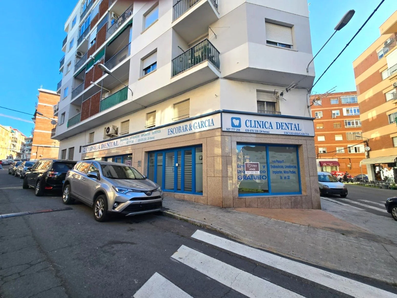 Propiedad mixta en esquina, Miralvalle, 5 dormitorios