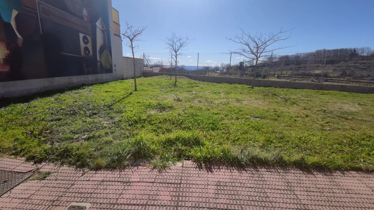 Terreno urbanizable residencial en Torremenga