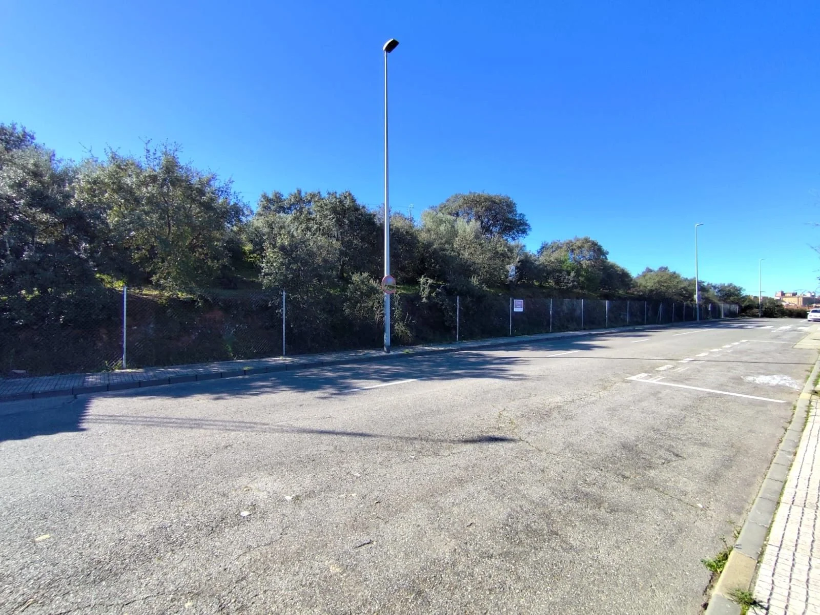 Urban commercial plot in university area