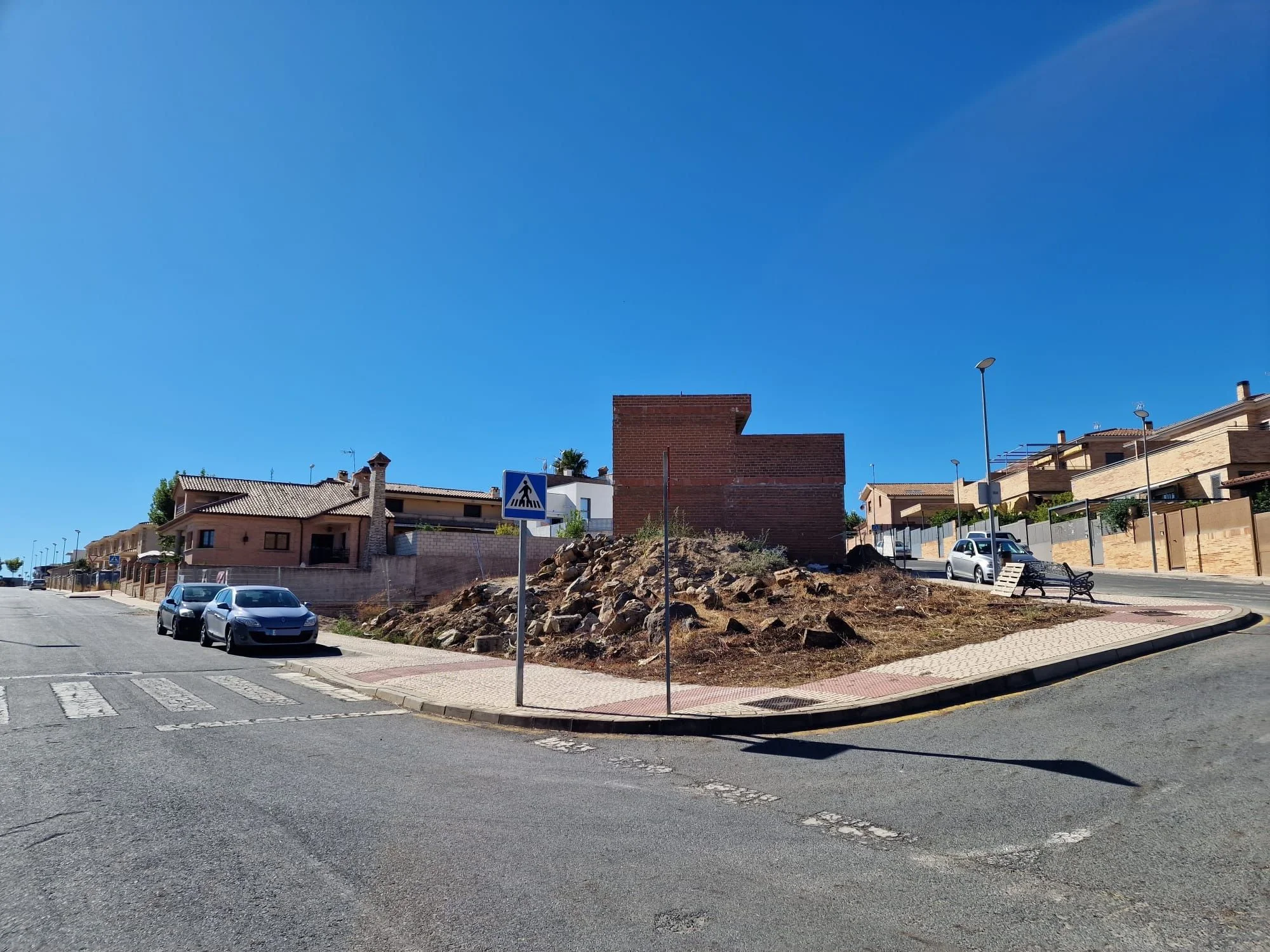 Parcela urbana en esquina en Ciudad Jardín