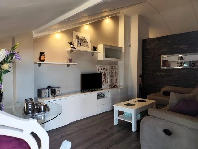 Amplio adosado en Alaquàs, 5 habitaciones