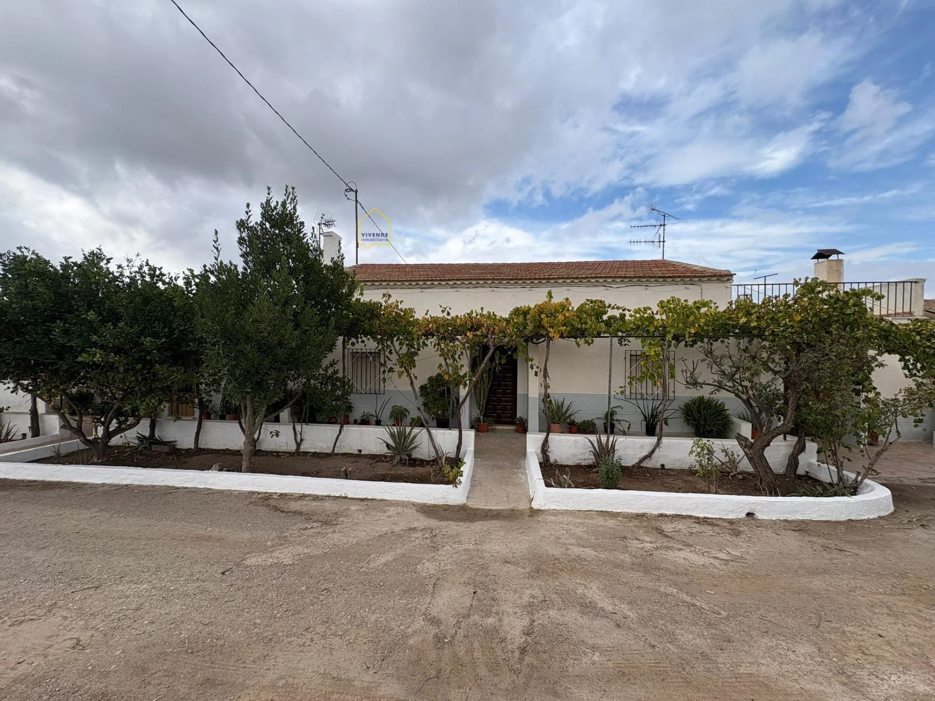 House with independent apartment in Lorca
