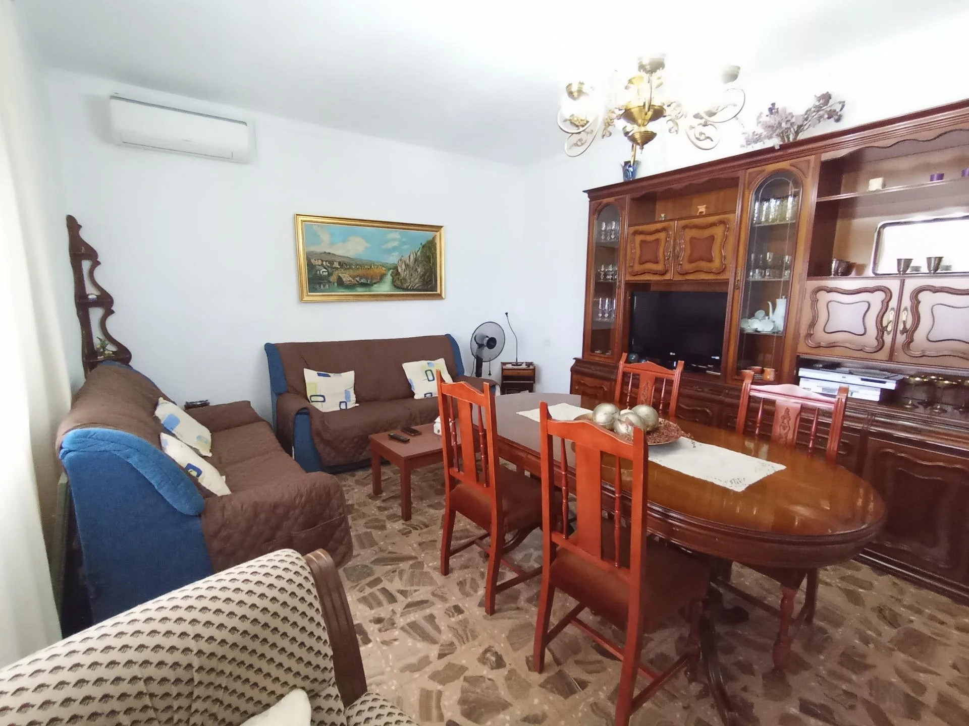 Double rural home with 12,900m² land