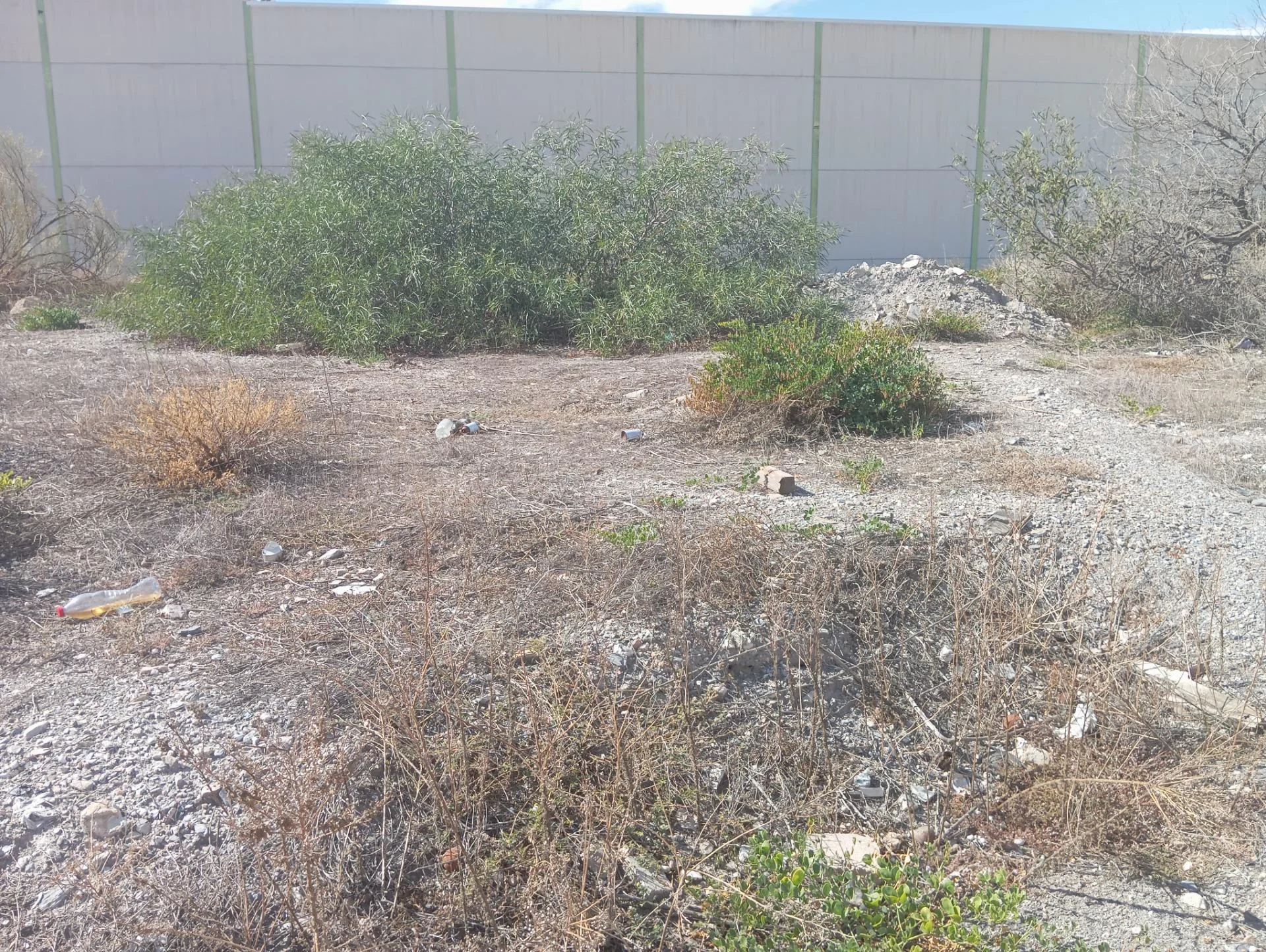 Solar industrial de 1.250 m² en Lorca