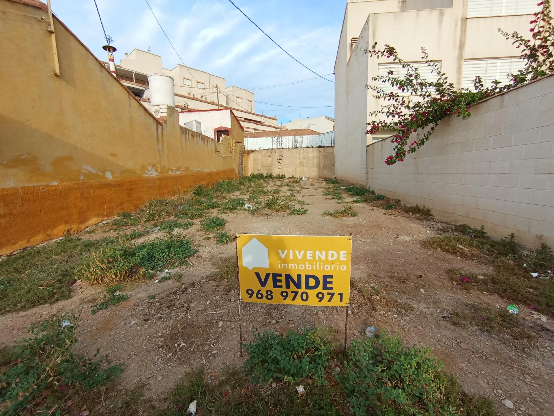 Solar urbano céntrico de 179 m²